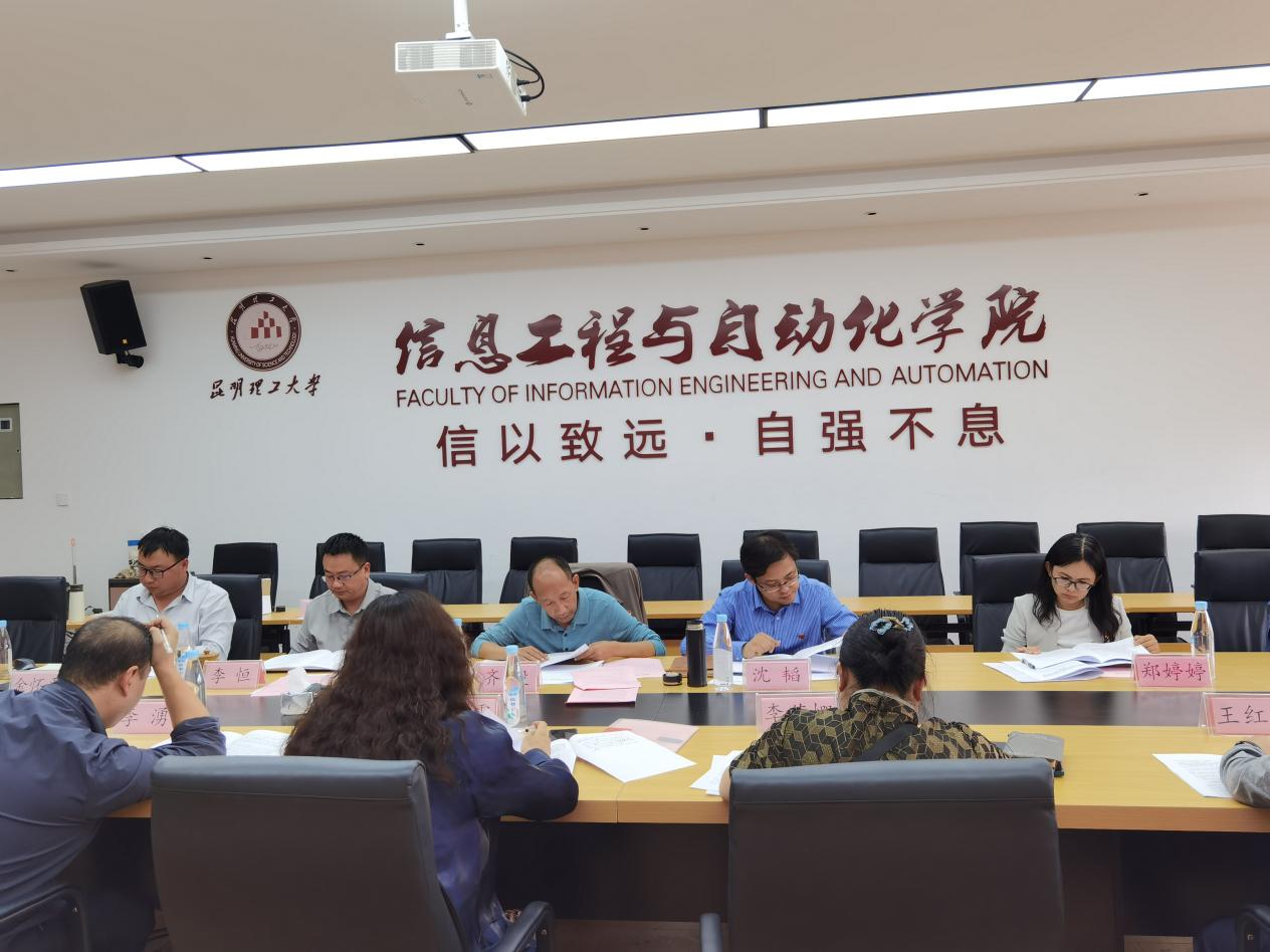 98226e59ff4f60af4a2356f2a27d288